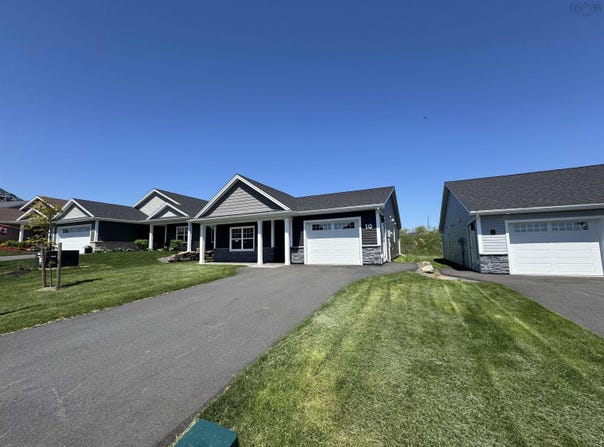 10 Elizabeth Avenue, Garlands Crossing, NS B0N 2T0