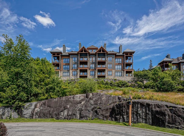 170 Ch. des Sous-Bois 6, Mont-Tremblant, QC J8E 3M1