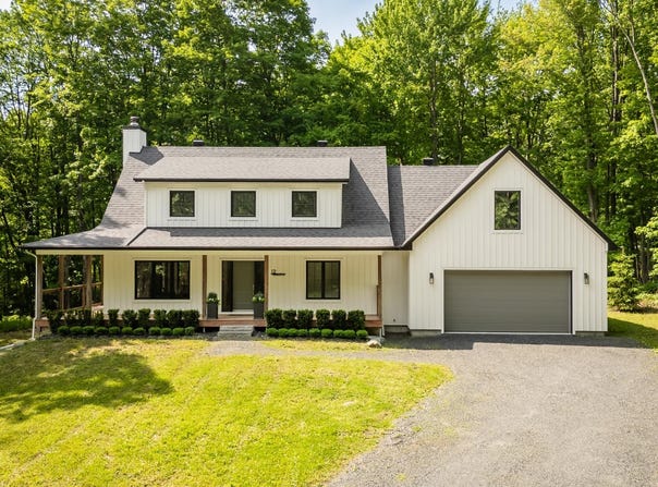 12 Ch. de la Baie-Robinson, Lac-Brome, QC J0E 1R0