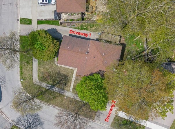 113 Martinglen Crescent, Kitchener, ON N2E 2A3