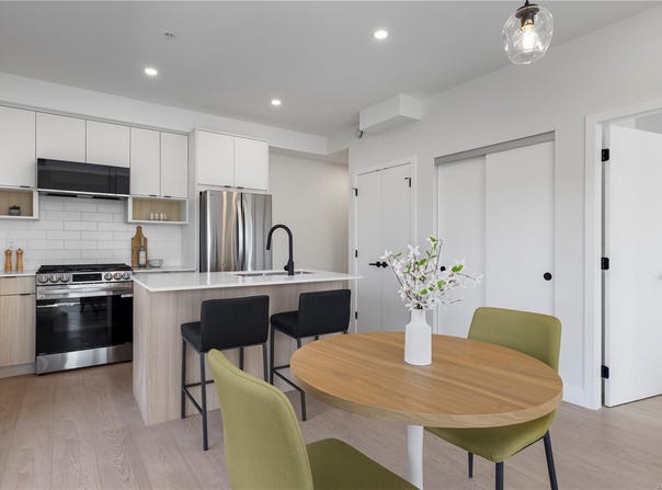 2629 Millstream Rd 229, Langford, BC V9B 3R8