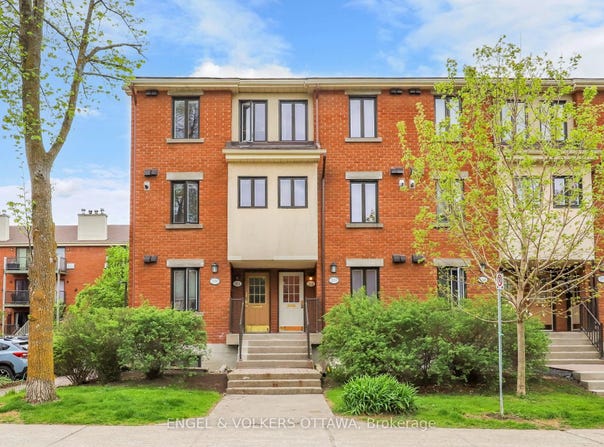 202 Alvin Road S, Manor Park - Cardinal Glen and Area, ON K1K 2V1