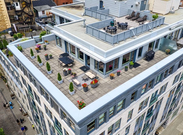 81 Rue De Brésoles 703, Montréal (Ville-Marie), QC H2Y 0A1