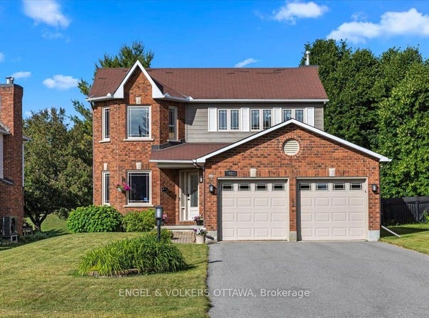 43 Weslock Way, Kanata, ON K2K 2K5