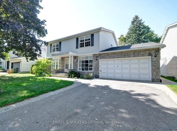 968 Sadler Crescent, Britannia Heights - Queensway Terrace N and Area, ON K2B 5H7