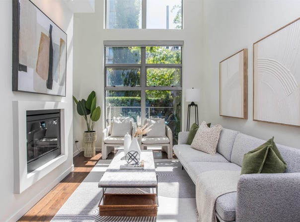 TH1237 Richards Street, Vancouver, BC V6B 3G3