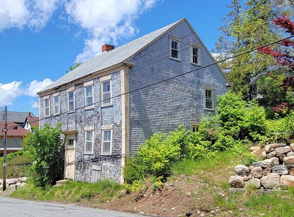155 Pelham Street, Lunenburg, NS B0J 2C0