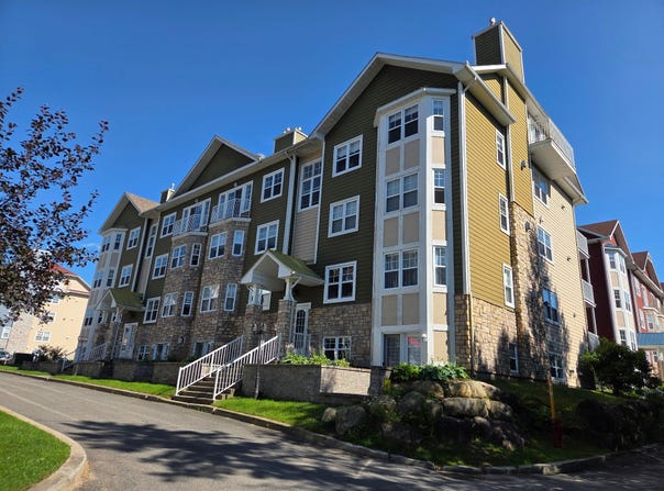 380 Allée des Cimes 2, Mont-Tremblant, QC J8E 0B3