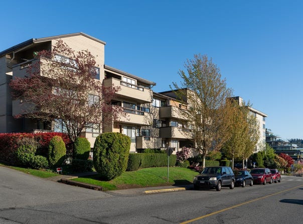 1363 Clyde Avenue 311, West Vancouver, BC V7T 2W9