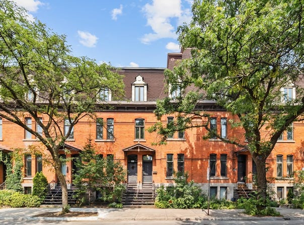 2237 Rue Quesnel, Montréal (Le Sud-Ouest), QC H3J 1G3