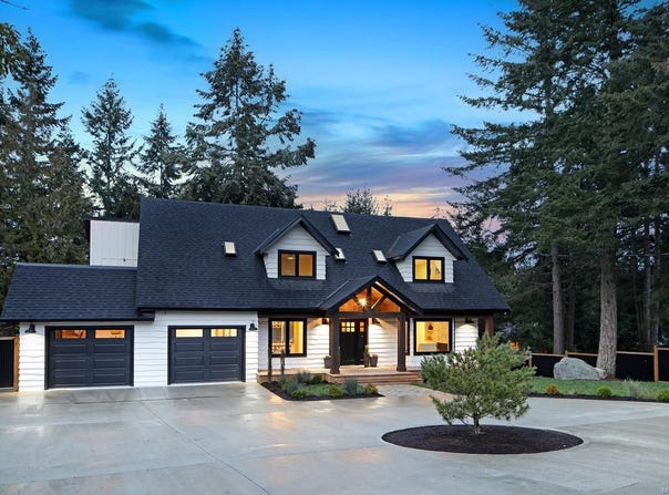 177 Sunningdale Rd E, Qualicum Beach, BC V9K 1L1