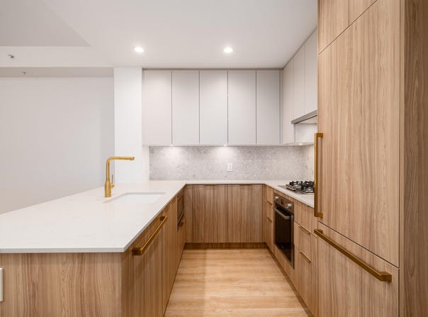 2325 Emery Court 202, North Vancouver, BC V7J 0E8