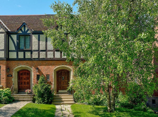 4692 Av. Roslyn, Montréal (Côte-des-Neiges/Notre-Dame-de-Grâce), QC H3W 2L2