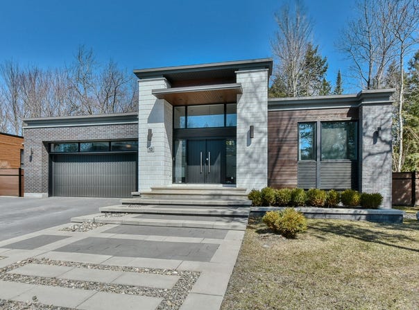 12 Rue du Granier, Blainville, QC J7C 0L5