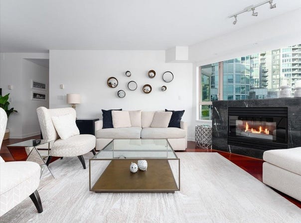 1600 Hornby Street 302, Vancouver, BC V6Z 2S4