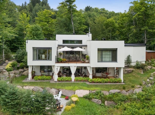 120 Ch. Jean-Paul-Riopelle, Mont-Tremblant, QC J8E 1B0
