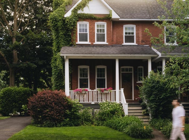485 Rue Crescent, Saint-Lambert, QC J4P 1Z1