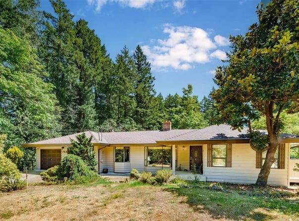 765 Woodcreek Dr, North Saanich, BC V8L 5K4
