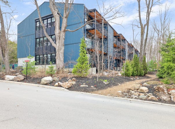 8 Ch. Padden 302, Chelsea, QC J9B 1J6