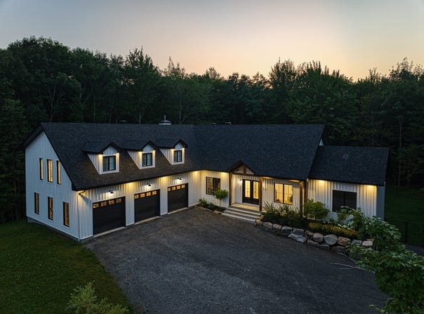 175 Rue de la Quiétude, Saint-Colomban, QC J5K 0G5