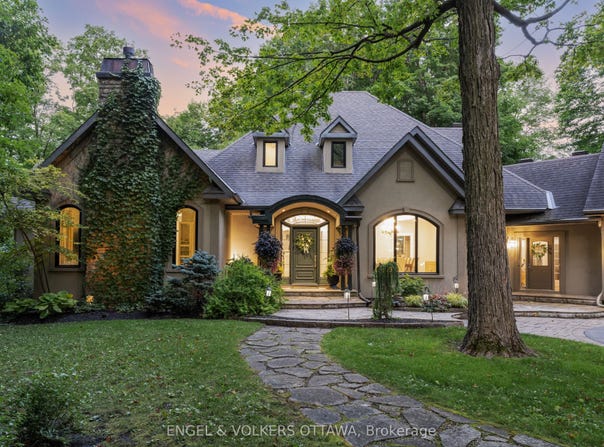 1412 HOUSTON Crescent, Kanata, ON K2W 1B6