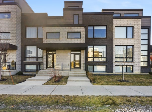 45Z Av. des Chênes, Candiac, QC J5R 0T5