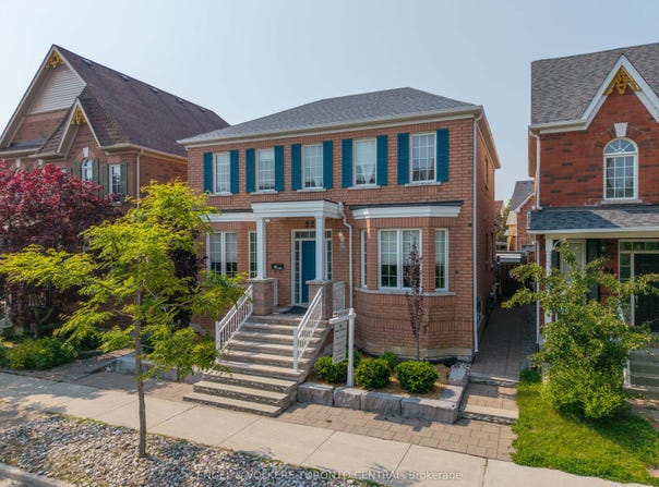 22 Donald Sim Avenue, Markham, ON L6B 1B6
