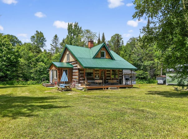 549 551 Ch. King, Otter Lake, QC J0X 2P0