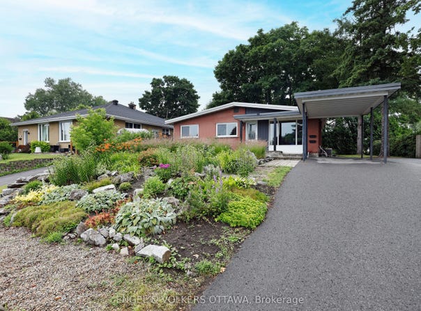 919 Bermuda Avenue, Overbrook - Castleheights and Area, ON K1K 0V8