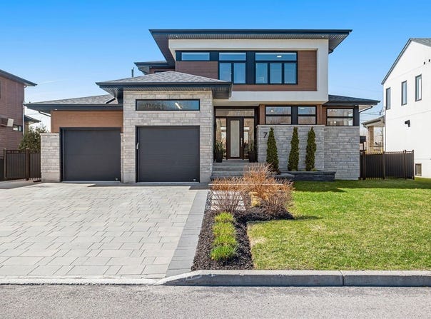 7 Rue de la Licorne, Blainville, QC J7C 0N4