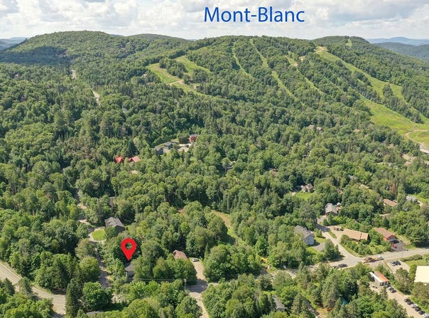 1262 Ch. des Lacs, Mont-Blanc, QC J0T 1J3