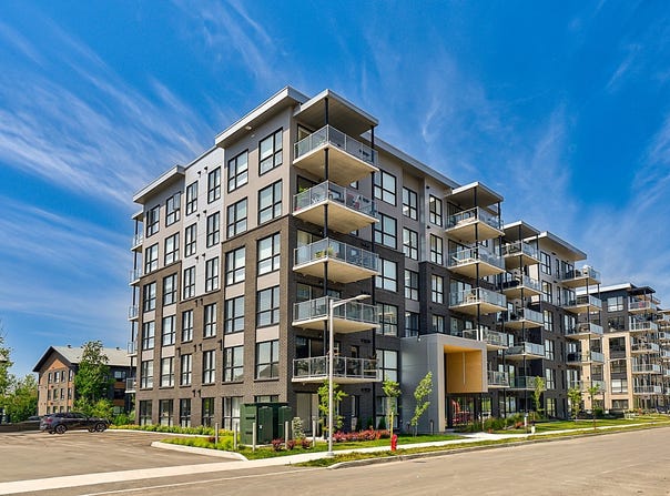4240 Rue Olivier-Fournier 512, Longueuil (Saint-Hubert), QC J3Y 1G5