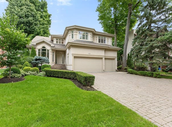 536 Elizabeth Drive, Beaconsfield, QC H9W 6C4
