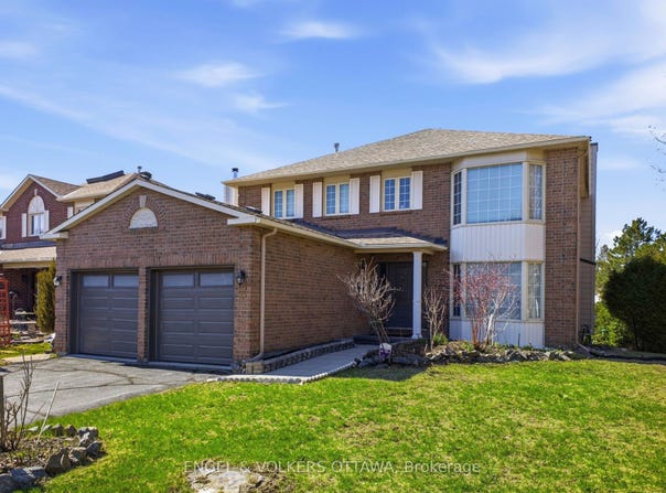 3 Balding Crescent, Kanata, ON K2K 2L4
