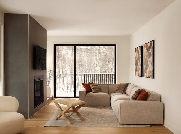 Ch. de la Constellation 205, Mont-Tremblant, QC J8E 1T1