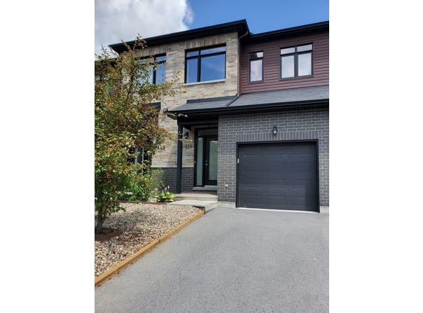 151 Rue de l'Ours-Noir, Gatineau (Aylmer), QC J9J 1Y8