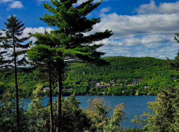 Ch. des Skieurs, Mont-Tremblant, QC J8E 1T1