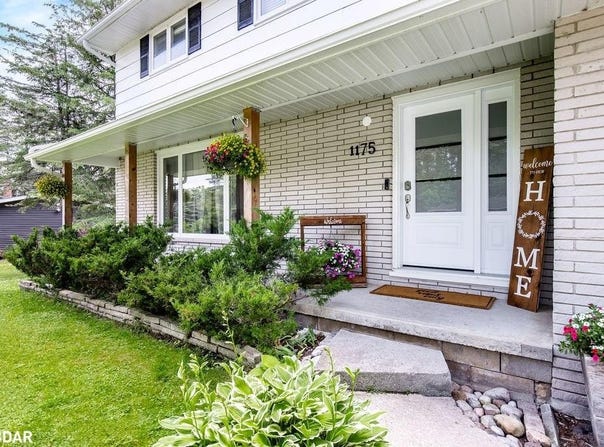 1175 Carson Road, Springwater, ON L4M 4S5