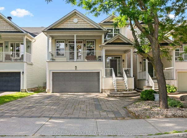 271 Berrigan Drive, Barrhaven, ON K2J 5C3