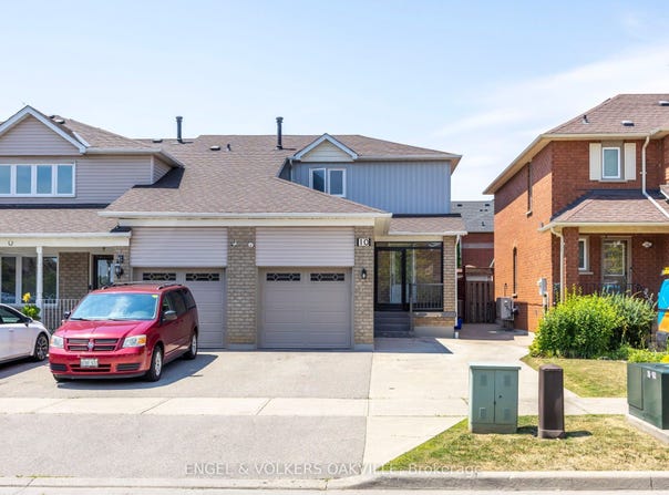 10 Crieff Avenue, Vaughan, ON L6A 2B6