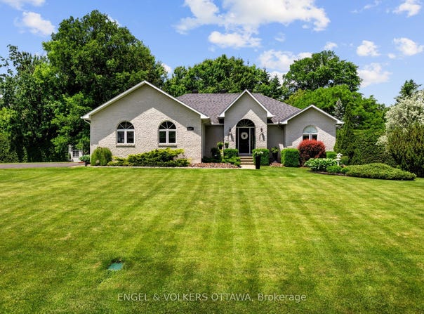 1591 Stephanie Anne Drive, Greely - Metcalfe - Osgoode - Vernon and Area, ON K4P 1M8