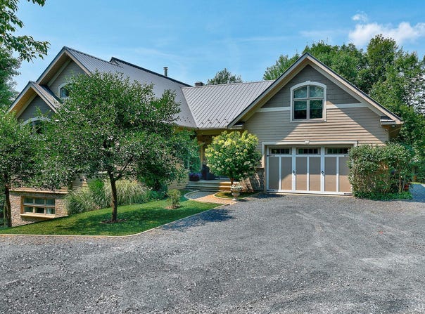 2100 Ch. de Georgeville 103, Magog, QC J1X 7V6