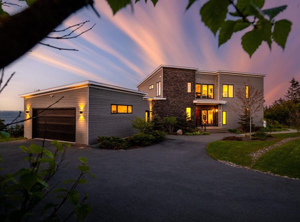536 Ketch Harbour Road, Bear Cove, NS B3V 1P8