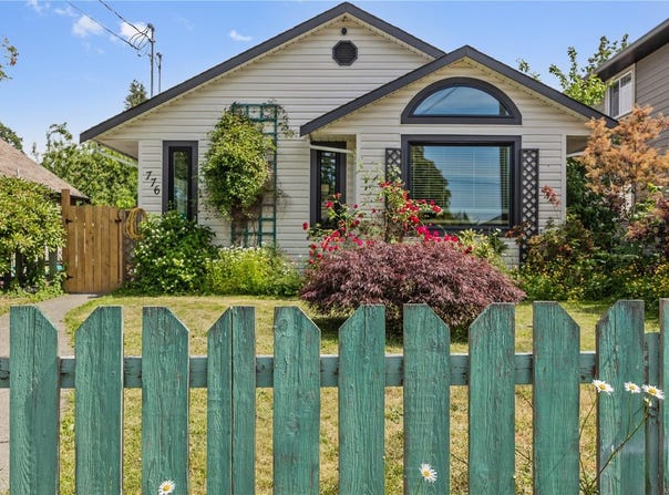 776 7th St, Courtenay, BC V9N 1N1