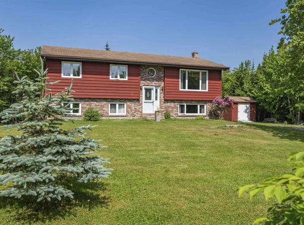 200 Bayview Drive, Whites Lake, NS B3T 1Z1