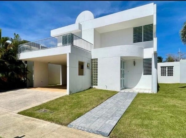 Lirio FUENTE DEL CONDADO, Toa Alta, Toa Alta, 00953