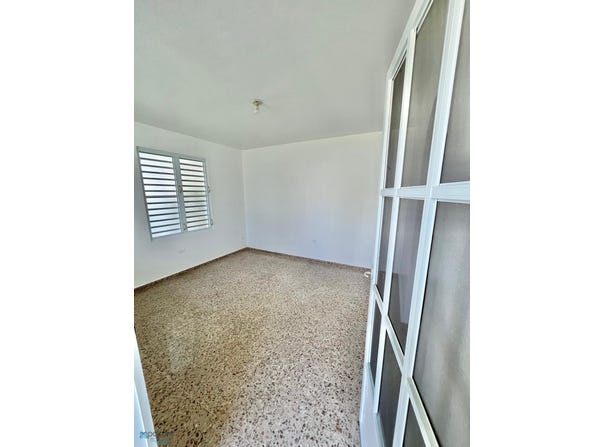 1 CALLE ROBLES, Guayabos, Isabela, 00662