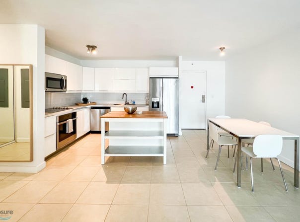 103 AVE DE DIEGO, Condado, San Juan, 00911