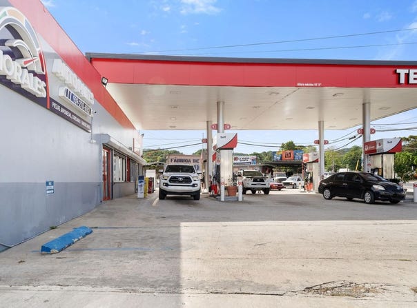 0 CARR 115 KM 8.7, Rincon, 00677