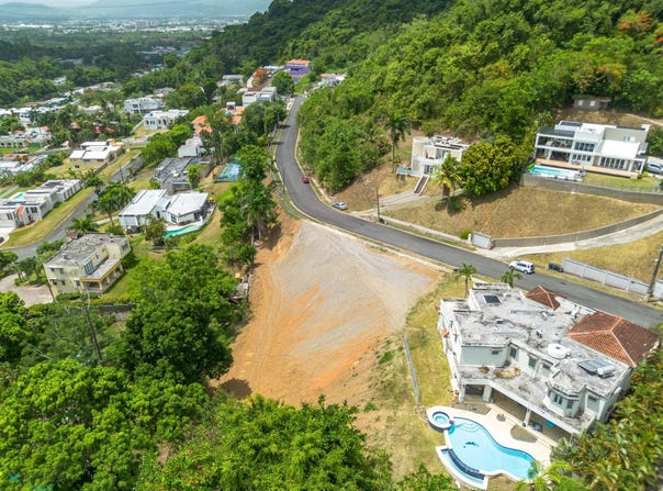 21 CALLE E, Caguas, Caguas, 00725